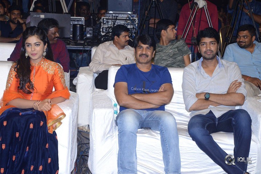 Jamba-Lakidi-Pamba-Movie-Pre-Release-Event